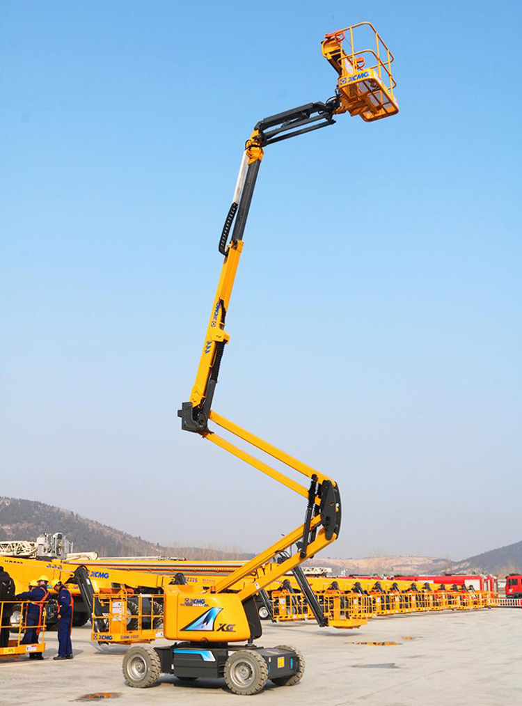 XCMG  20m self-propelled articulated boom lift XGA20 mobile elevating work platform price